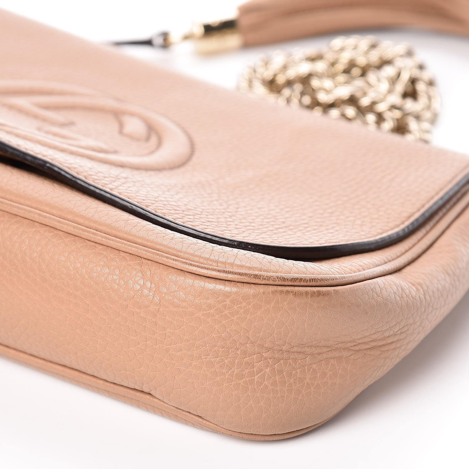 Gucci Pebbled Calfskin Medium Soho Flap Crossbody Camelia 10 of 14