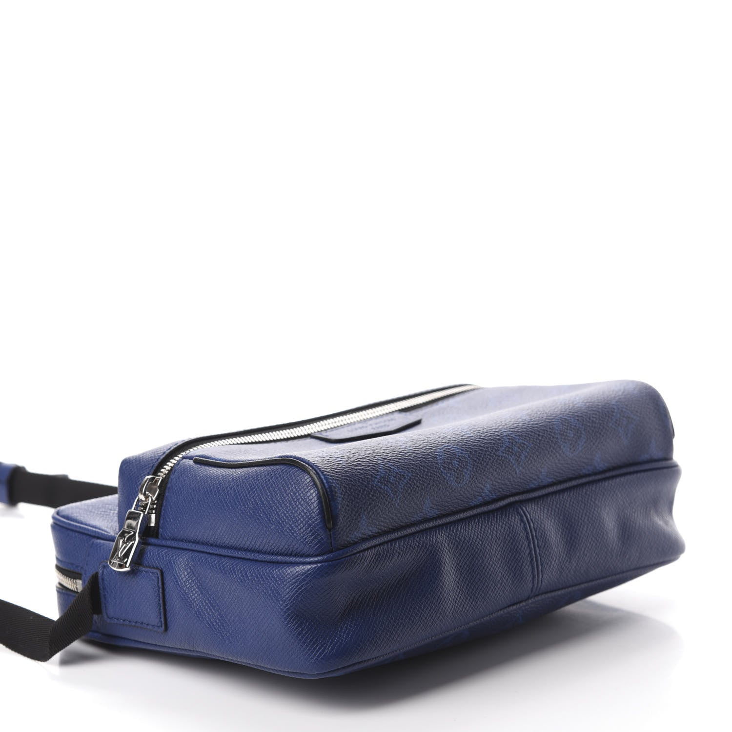 Louis Vuitton Taiga Monogram Outdoor Messenger Cobalt 4 of 10