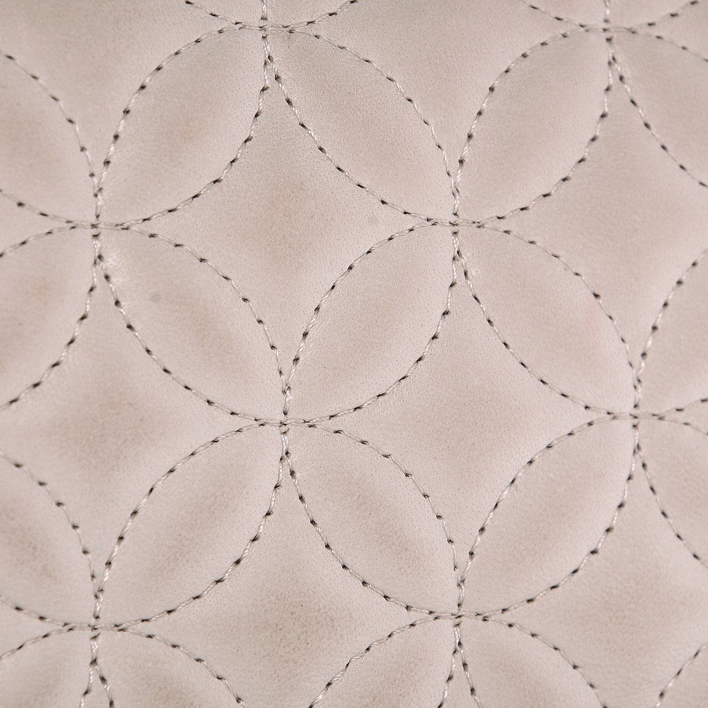 Lambskin Lady Graphic Flap Ivory