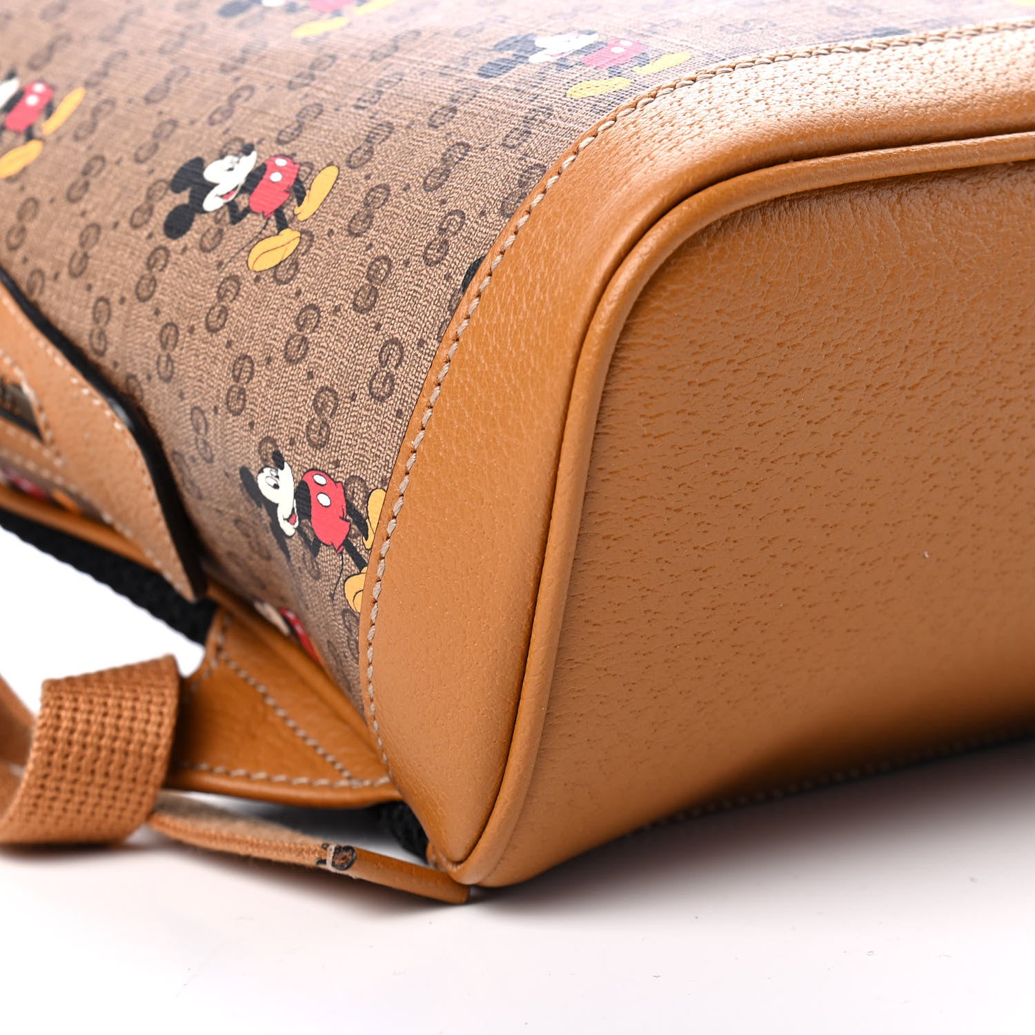 Gucci X DISNEY Mini Vintage GG Supreme Monogram Mickey Mouse Small Dome Backpack Beige Vintage Sun Oil 8 of 9