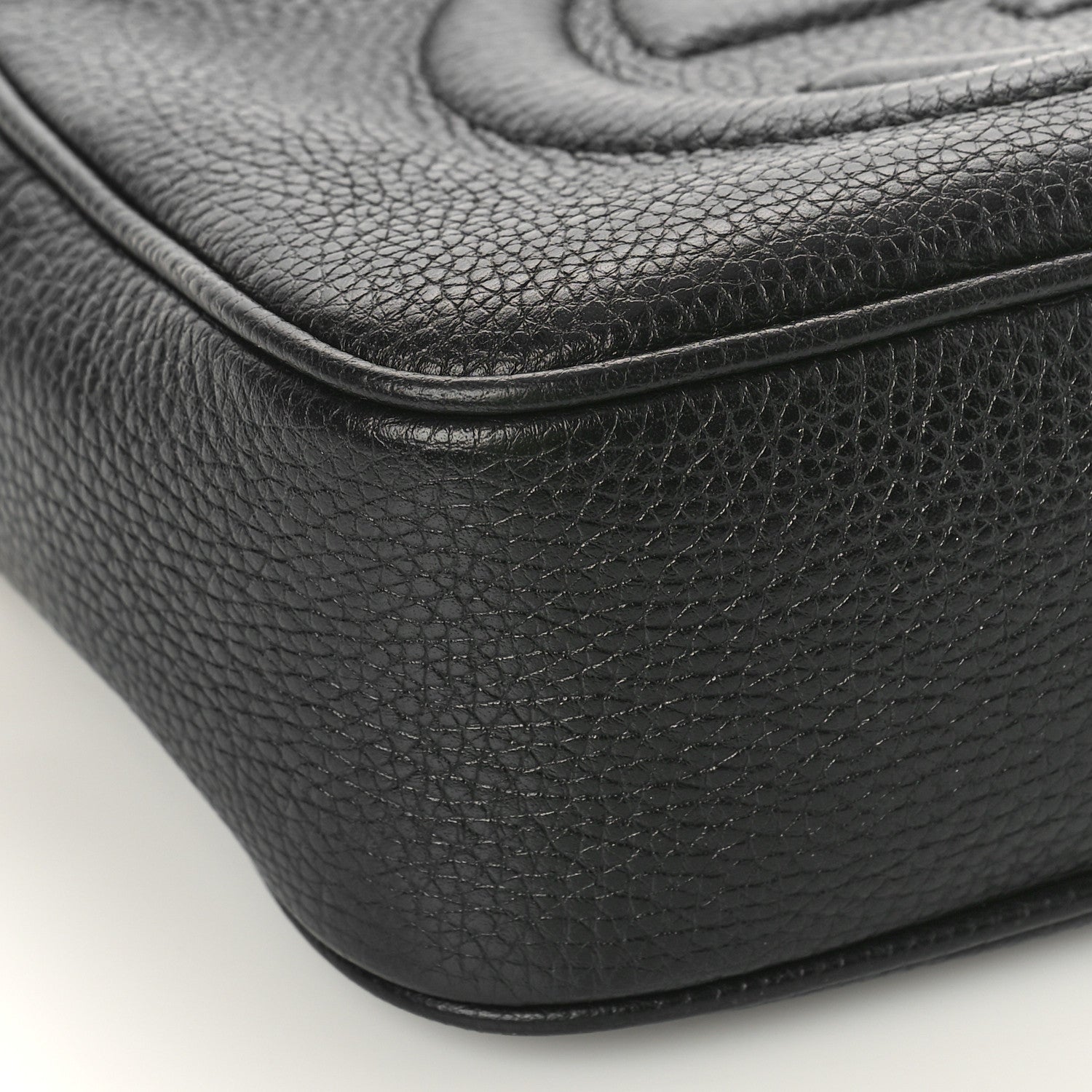 Gucci Pebbled Calfskin Small Soho Disco Bag Black 8 of 11