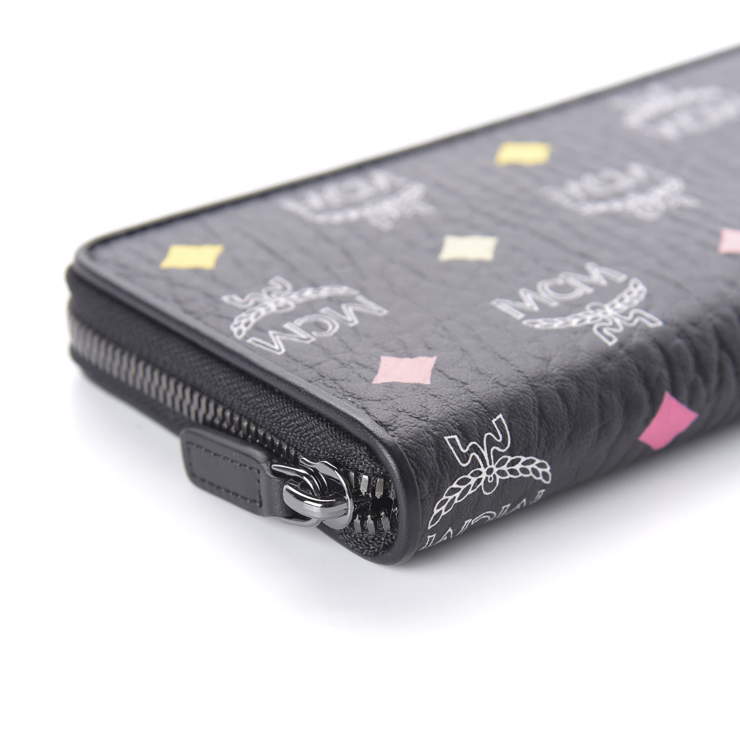 MCM Skyoptic Visetos Large Zip Around Wallet Black 6 of 10