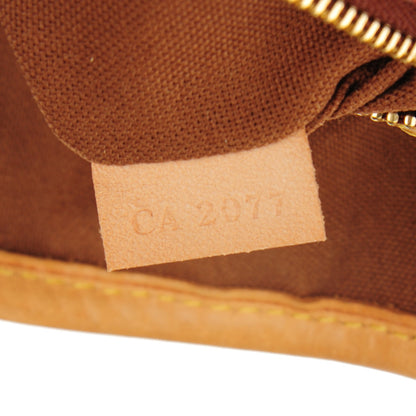 Louis Vuitton Monogram Batignolles Horizontal 7 of 7
