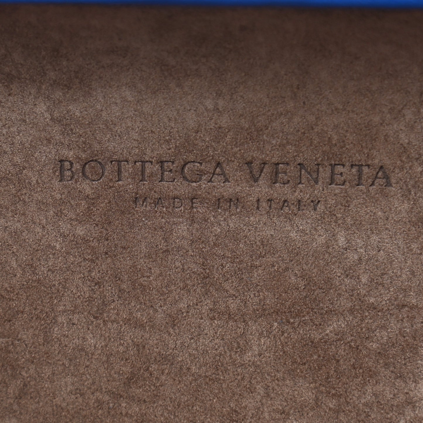 Nappa Intrecciato Metallic Placcato Knot Clutch Signal Blue