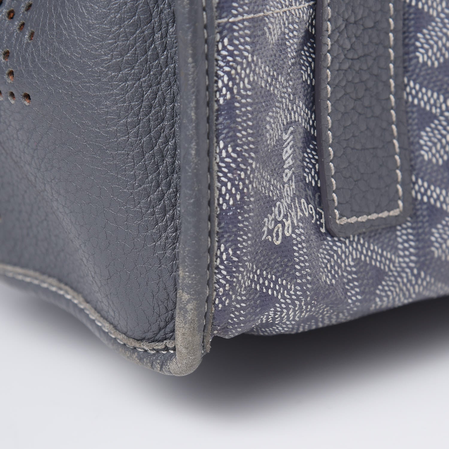 Goyard Goyardine Sac Hardy Pet Carrier PM Grey 27 of 29