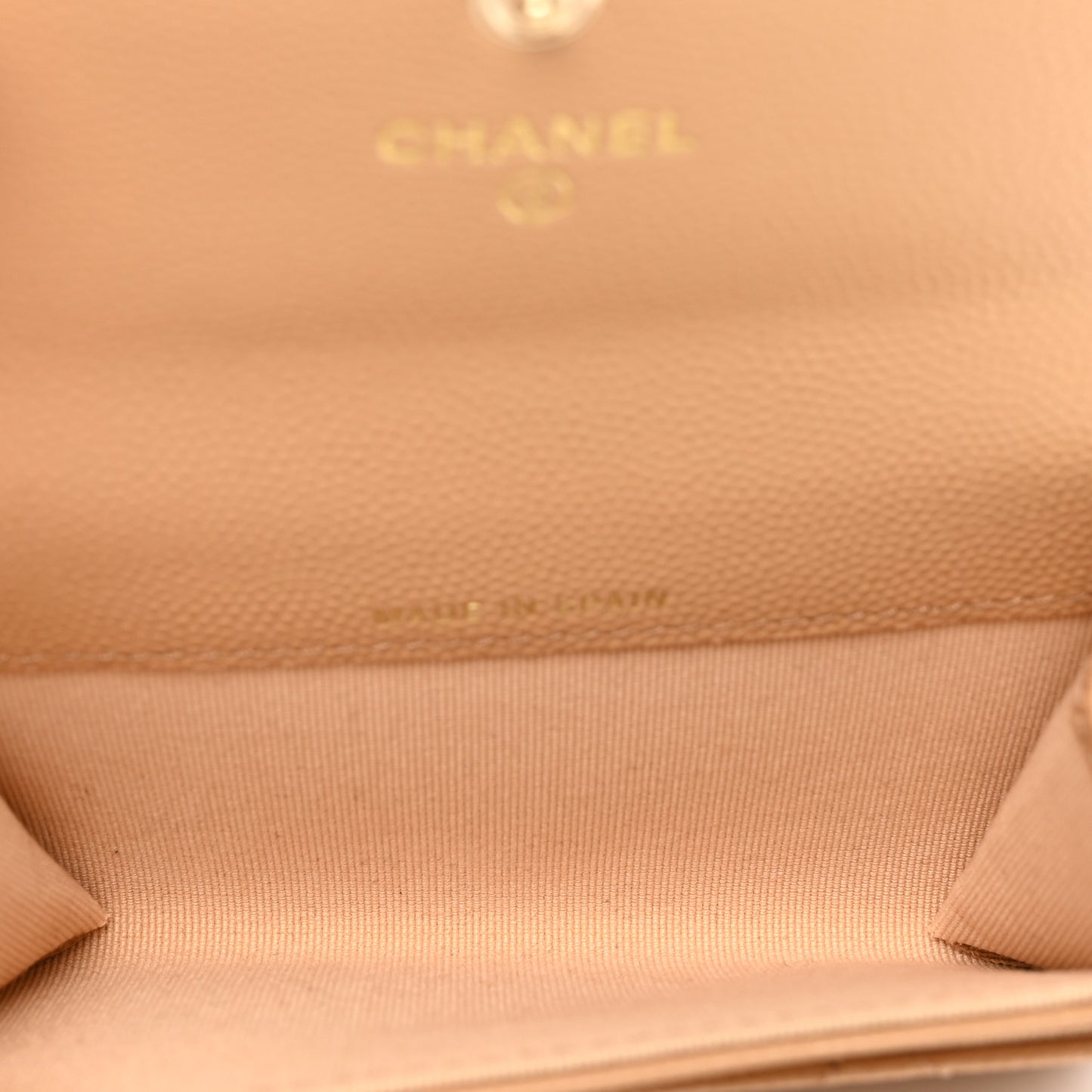 Shiny Caviar Enamel Quilted CC Flap Card Holder Beige