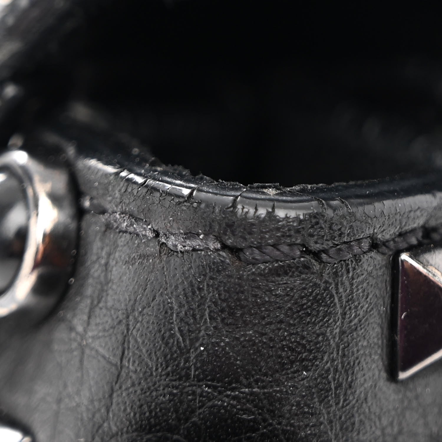 Valentino Garavani Pebbled Calfskin Onyx Medium Rockstud Rolling Flap Saddle Bag Black 13 of 14