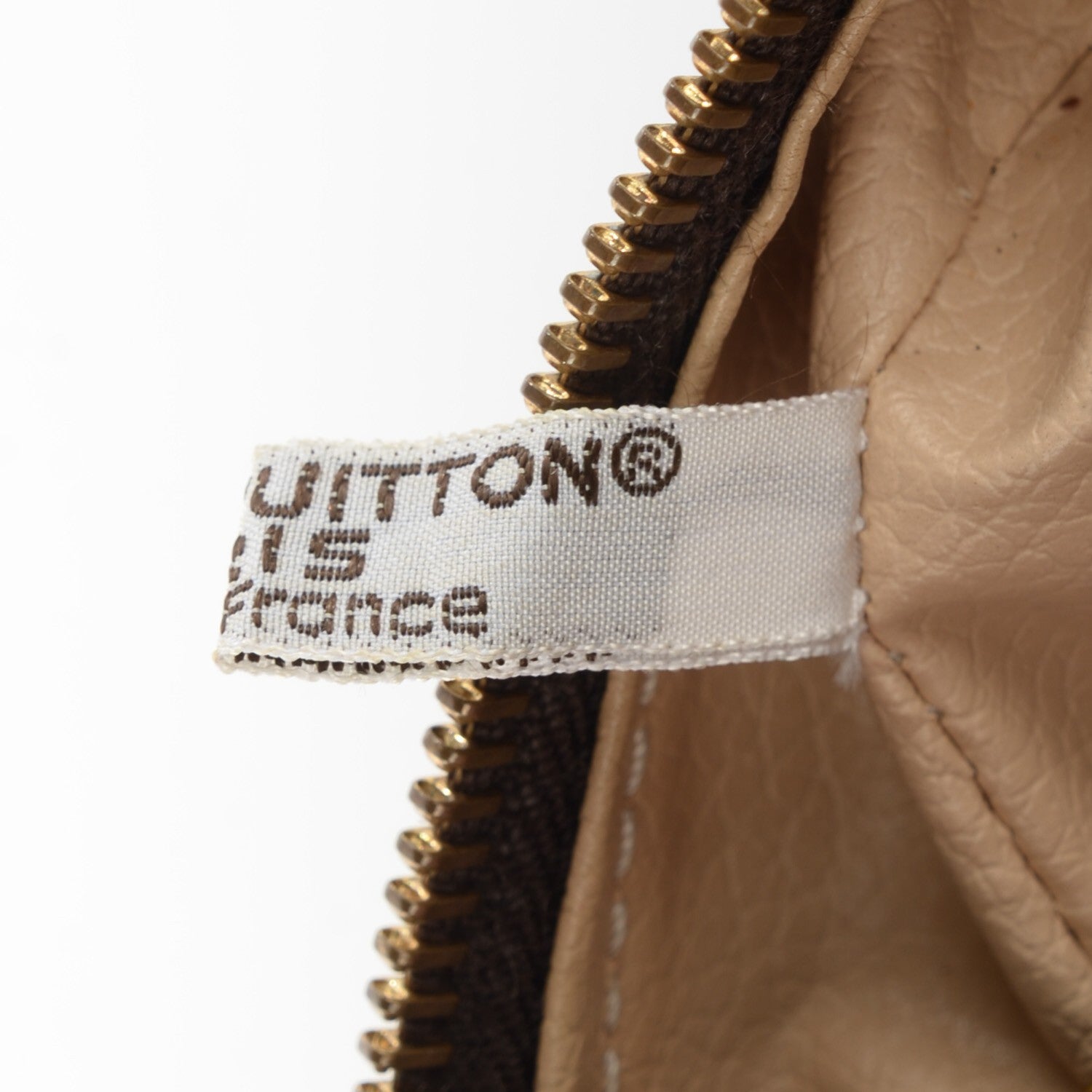 Louis Vuitton Monogram Trousse Toilette 28 7 of 8