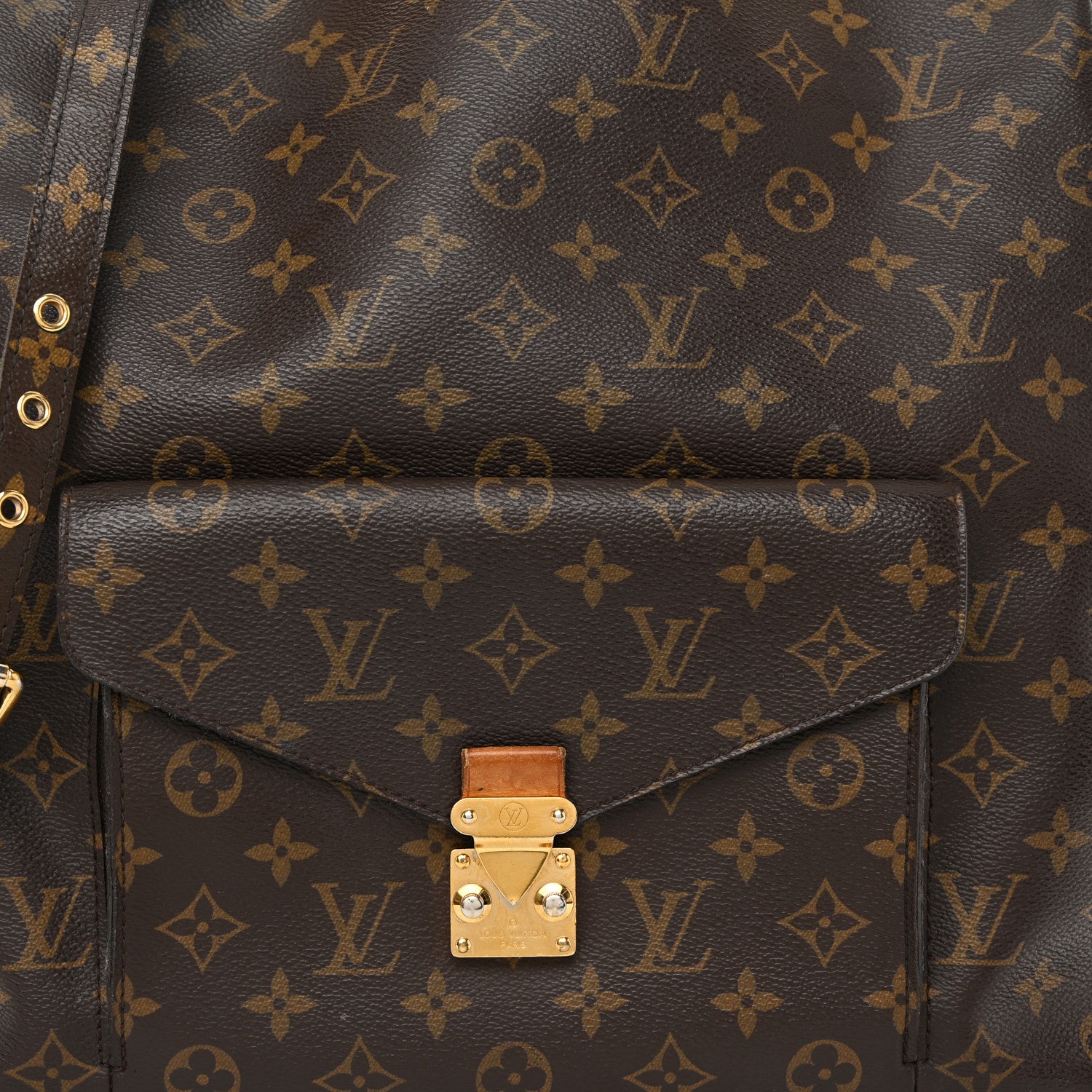 Louis Vuitton Monogram Metis 7 of 15