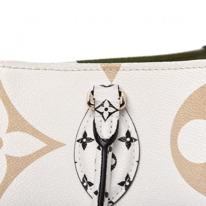 Louis Vuitton Monogram Giant Onthego GM Kaki Beige 13 of 14