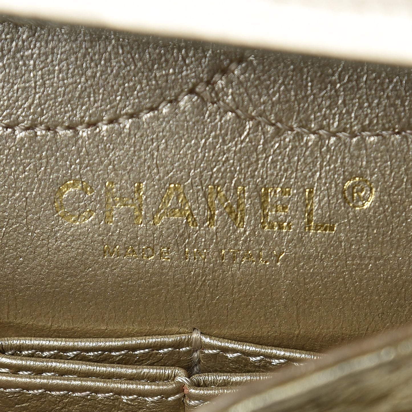 Metallic Aged Calfskin Quilted 2.55 Reissue 225 Flap Gold
