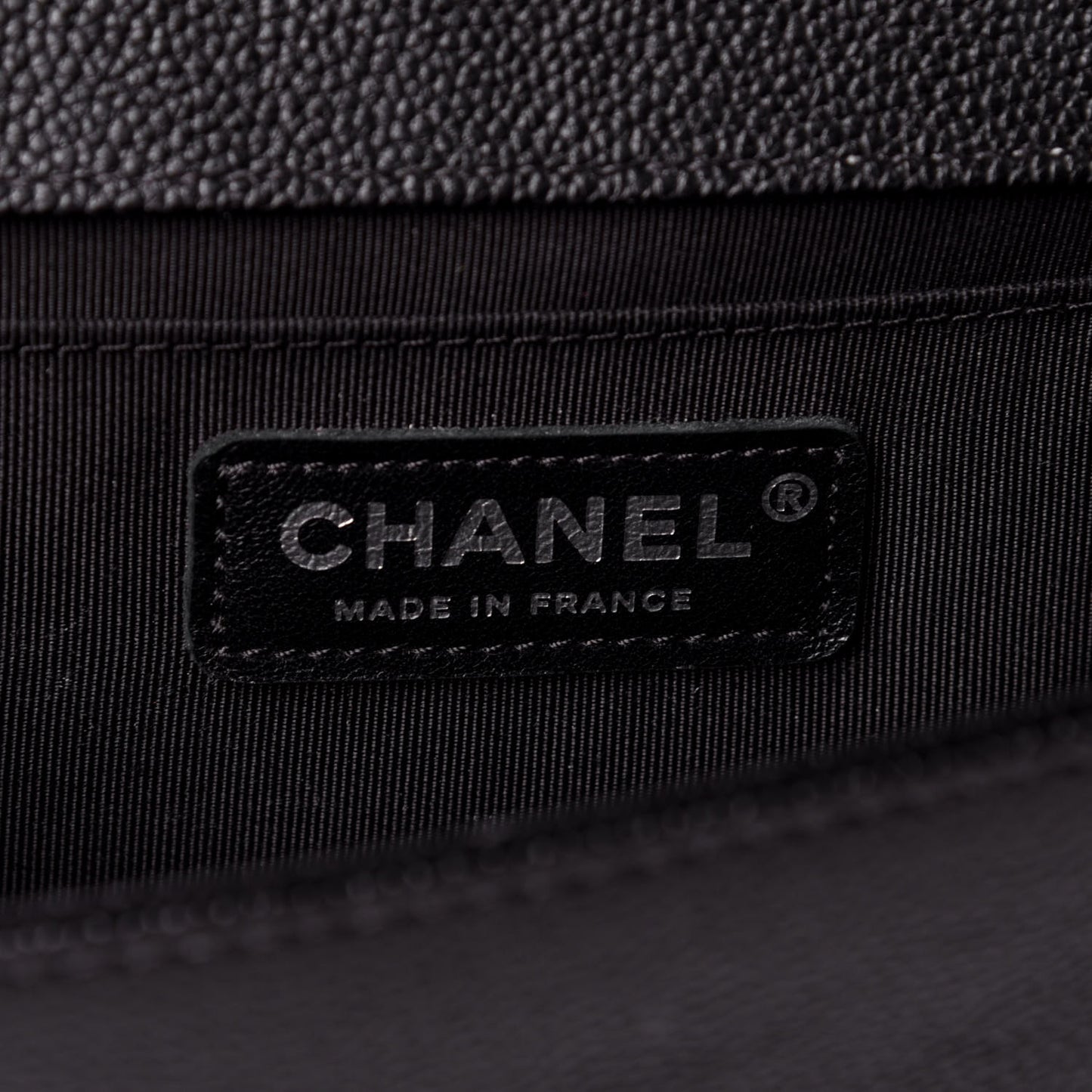 Caviar Quilted Medium Boy Flap Black