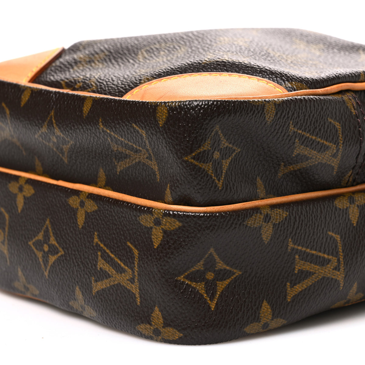 Monogram Amazone