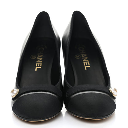 Chanel Lambskin Grosgrain Cap Toe Pearl Pumps 38 Black 2 of 10