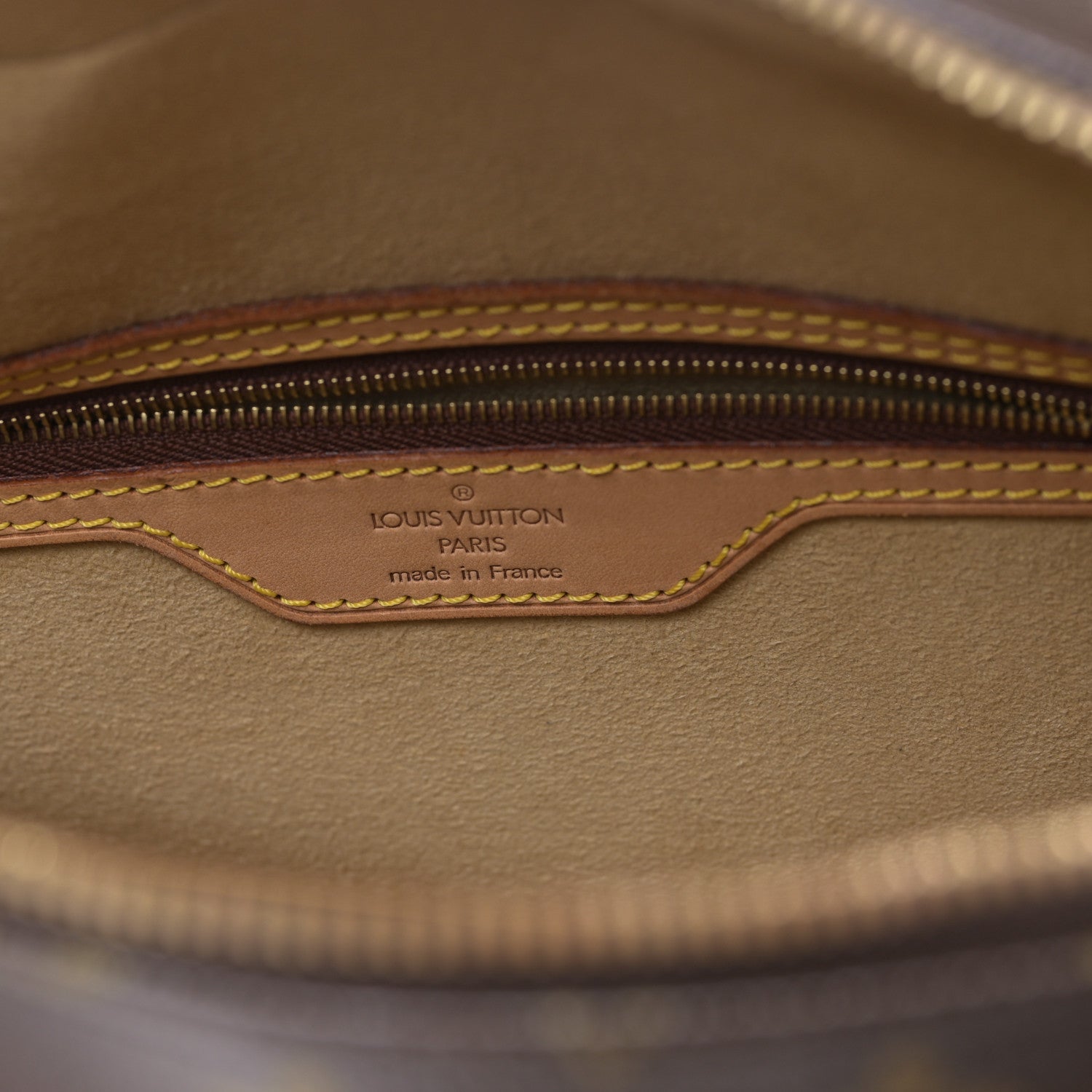 Louis Vuitton Monogram Cite GM 6 of 8