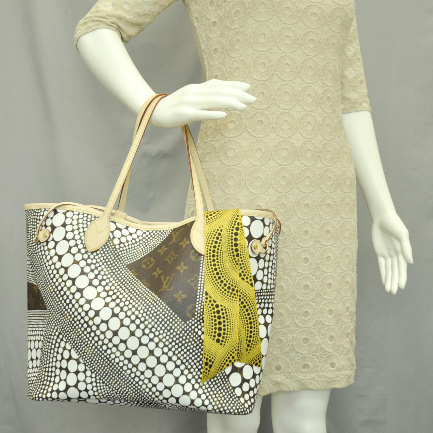 Louis Vuitton Monogram Kusama Waves Neverfull MM White 2 of 10