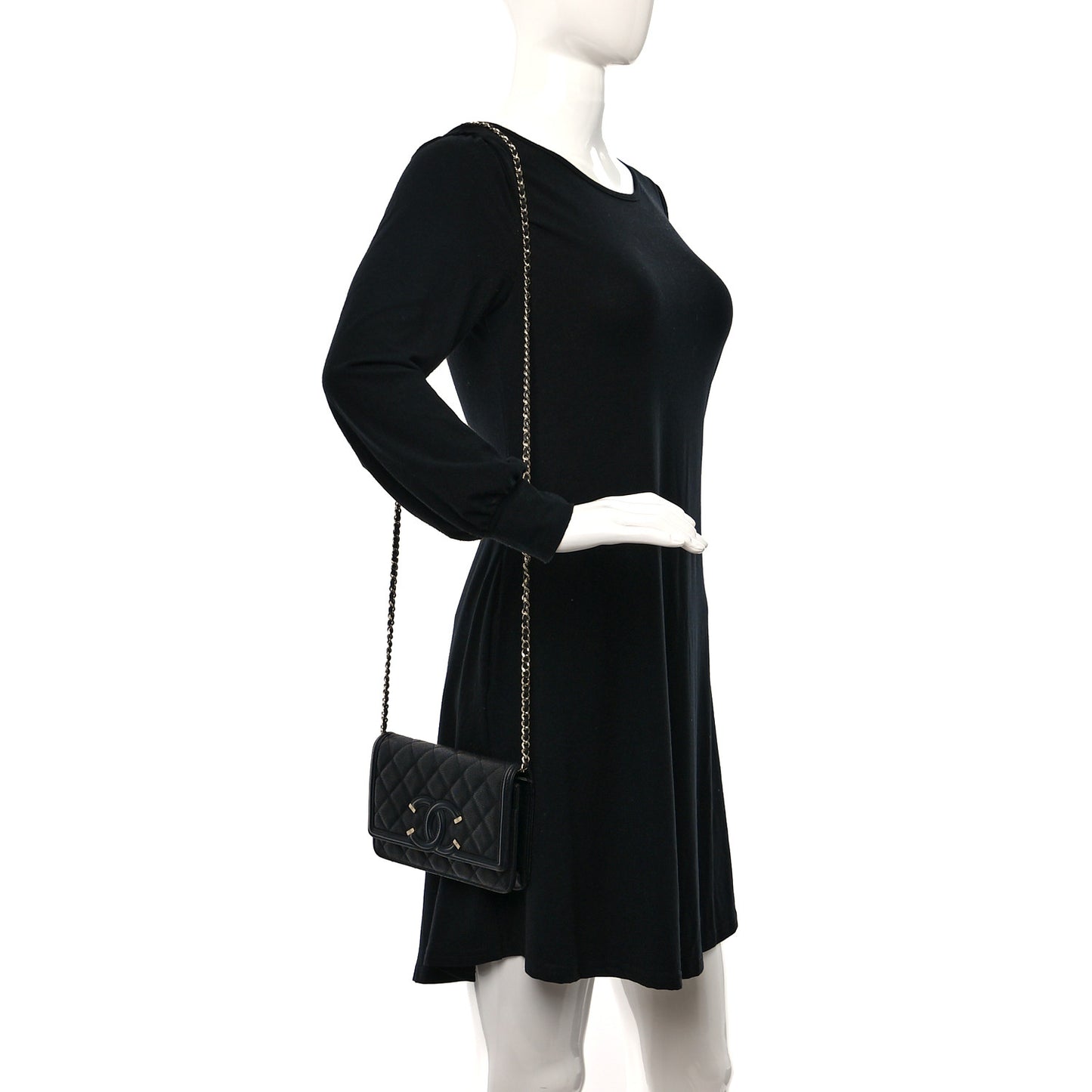 Caviar Quilted CC Filigree Wallet On Chain WOC Black
