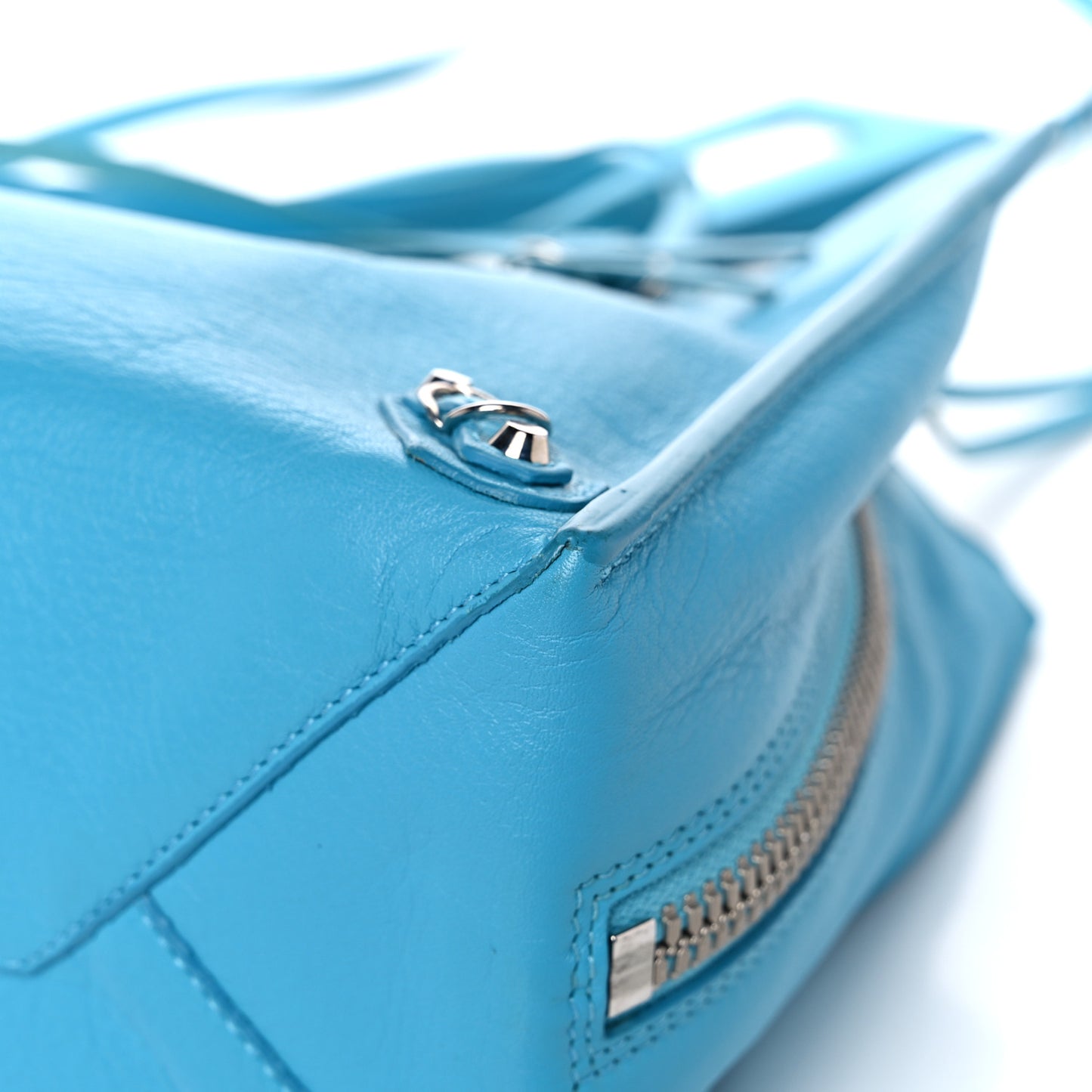 Supple Calfskin Papier A6 Zip Around Tote Bleu Caraibes