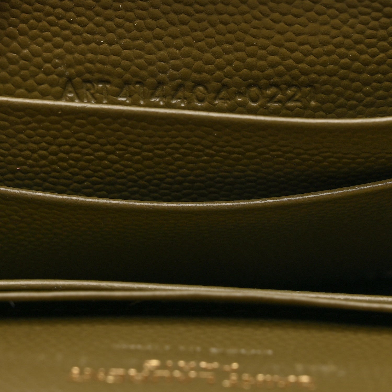 Saint Laurent Grain De Poudre Matelasse Chevron Small Monogram Envelope Wallet Vert Kaki 7 of 8