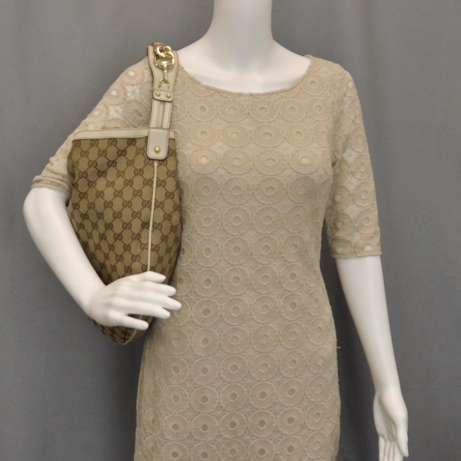 Gucci Monogram Wave Hobo 2 of 9