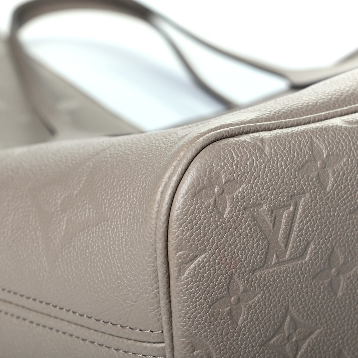 Louis Vuitton Empreinte Monogram Giant Neverfull MM Tourterelle 6 of 8