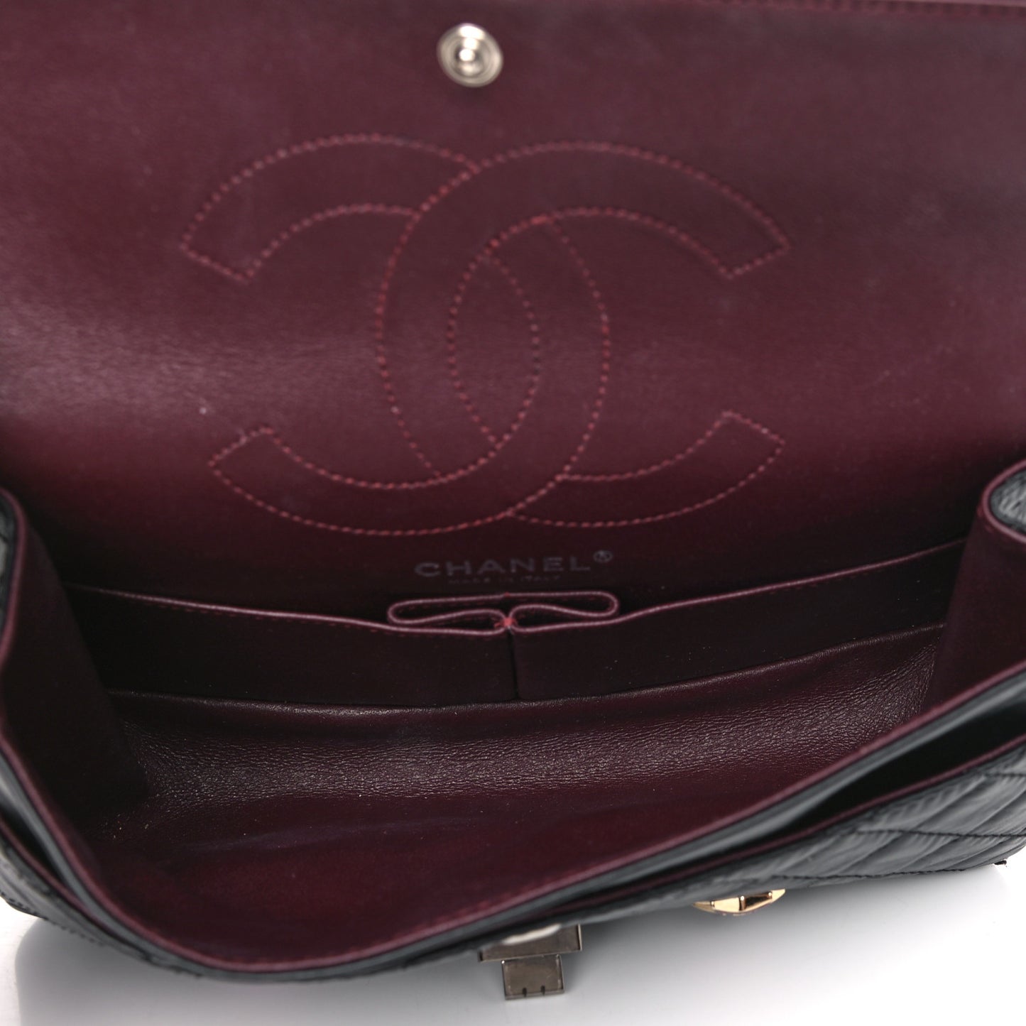 Aged Calfskin Space Charms 2.55 Reissue 225 Flap Black