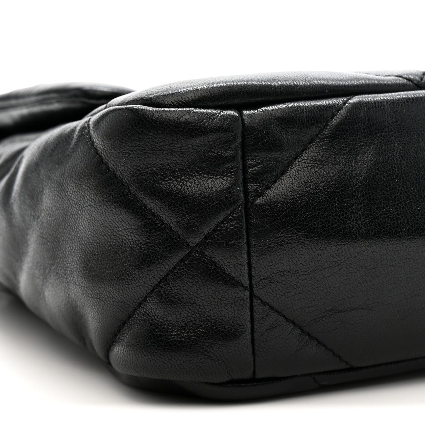Goatskin Quilted Medium Chanel 19 Flap Black