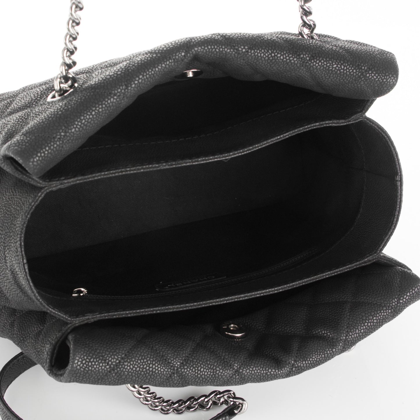 Iridescent Caviar Quilted Lady Pearly Tote Black