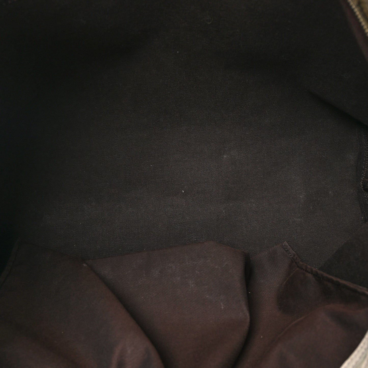 GG Supreme Monogram Medium Zippered Shopping Tote Off White