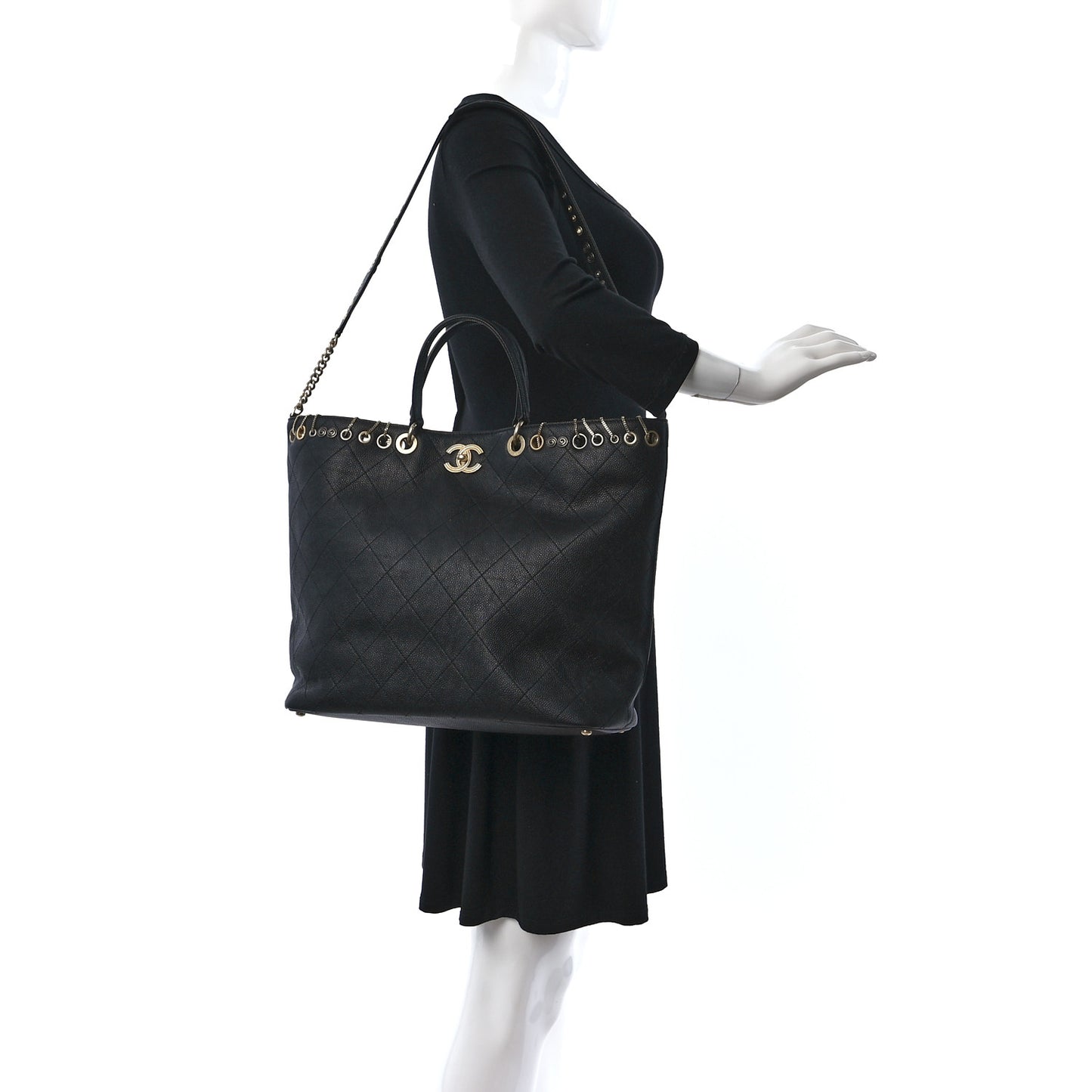 Caviar Quilted Grommet Embellished Piercing Chic Tote Bag Black