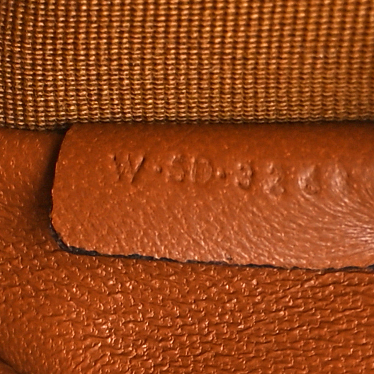 Triomphe Canvas Lambskin Clutch On Chain Tan
