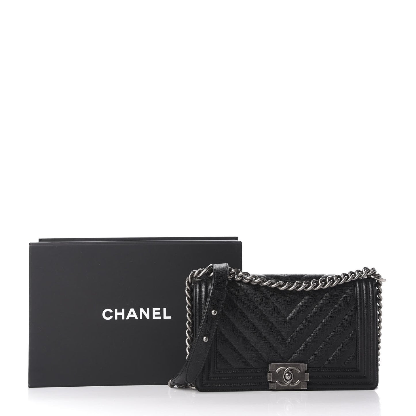 Caviar Chevron Quilted Medium Boy Flap Black