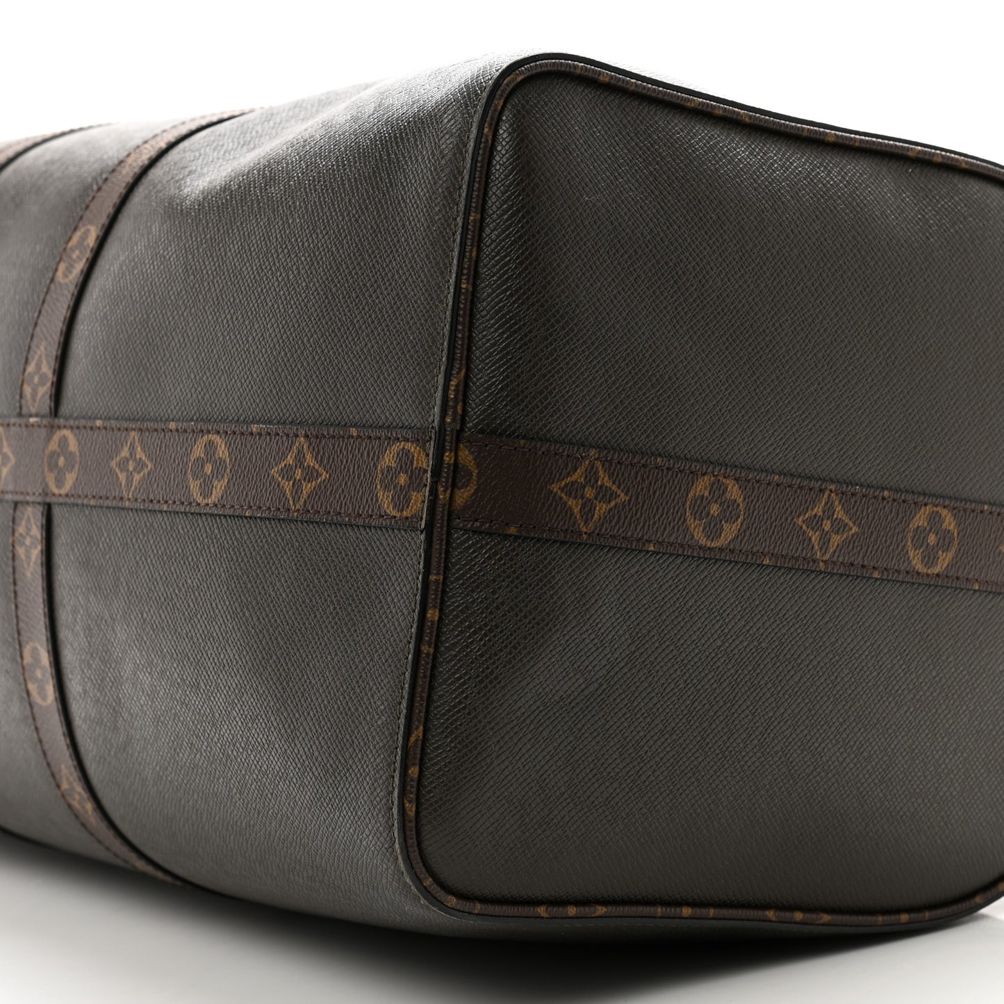 Taiga Monogram Keepall Bandouliere 50 Khaki