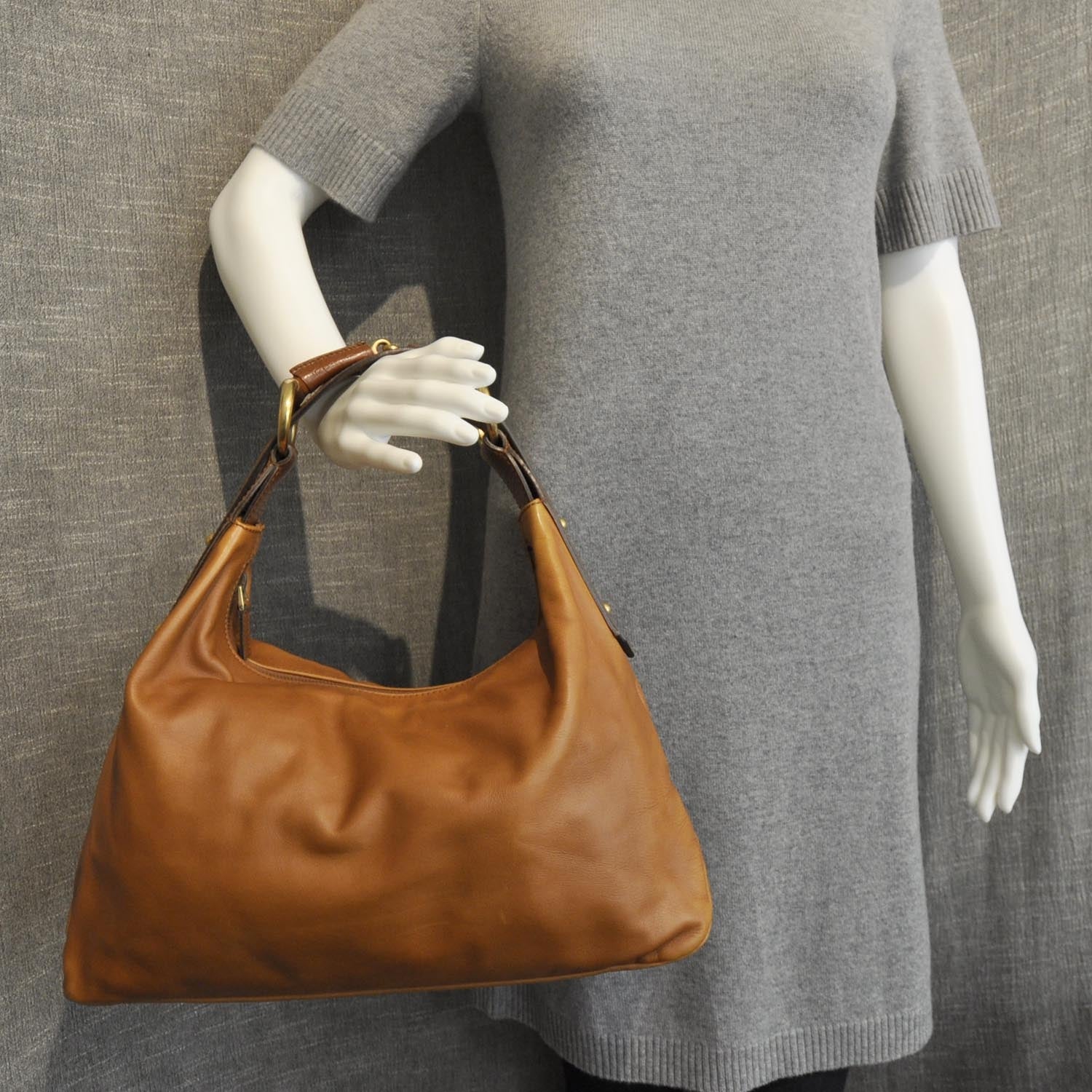 Gucci Leather Medium Horsebit Chain Hobo Tan 3 of 10