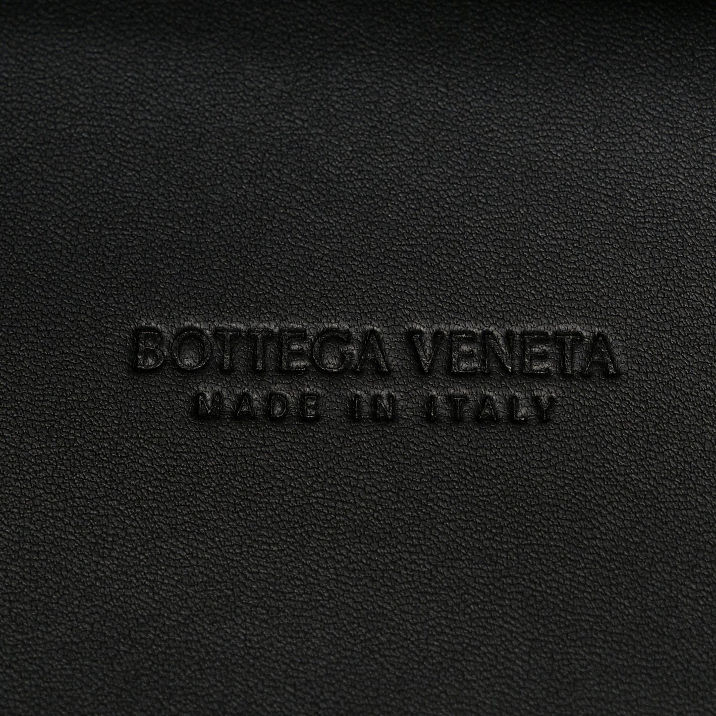 Nappa Intrecciato Medium Andiamo Shoulder Bag Black