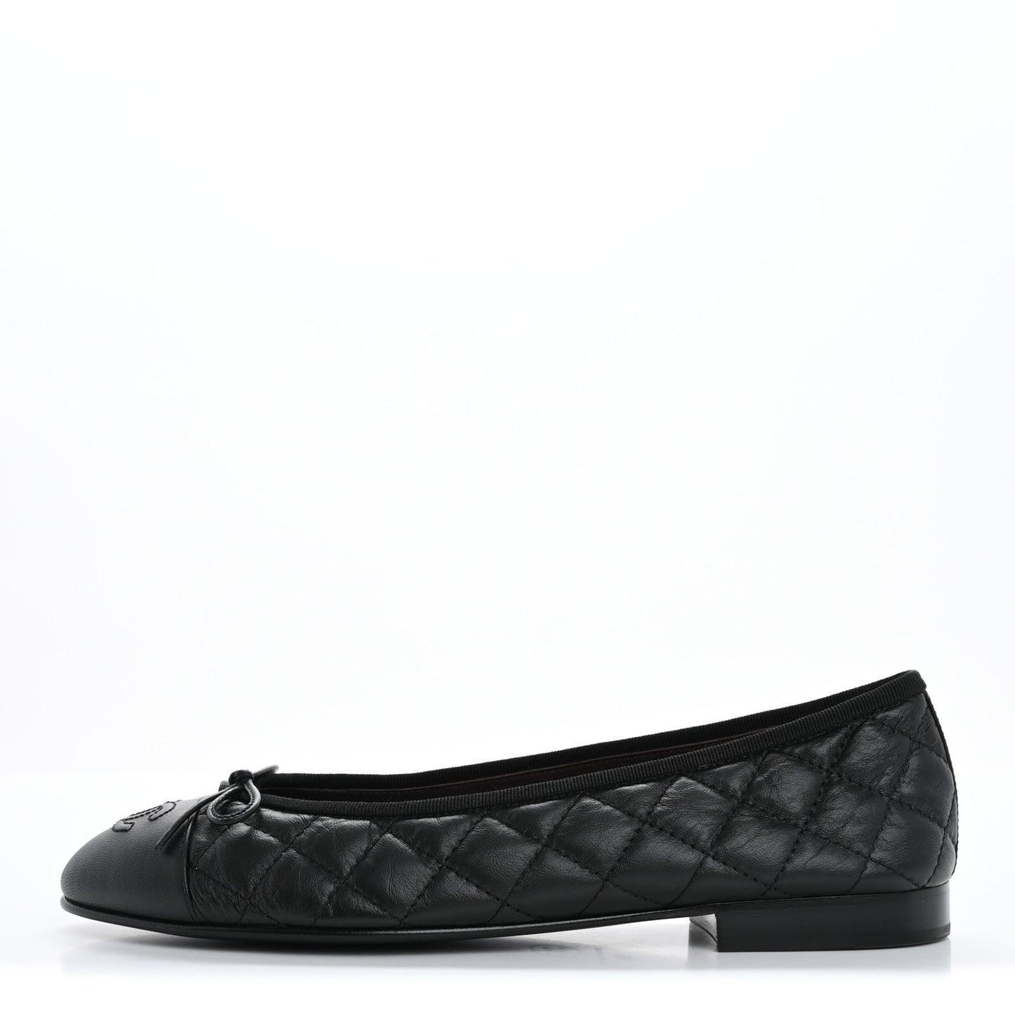 Aged Calfskin Quilted CC Cap Toe Ballerina Flats 39 Black