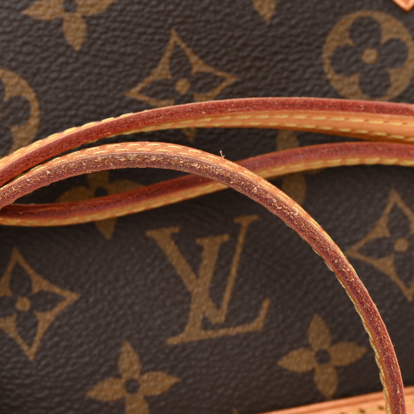 Monogram Alma BB