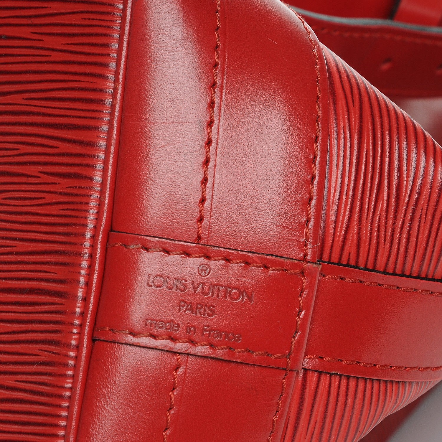 Louis Vuitton Epi Noe Castillan Red 6 of 9