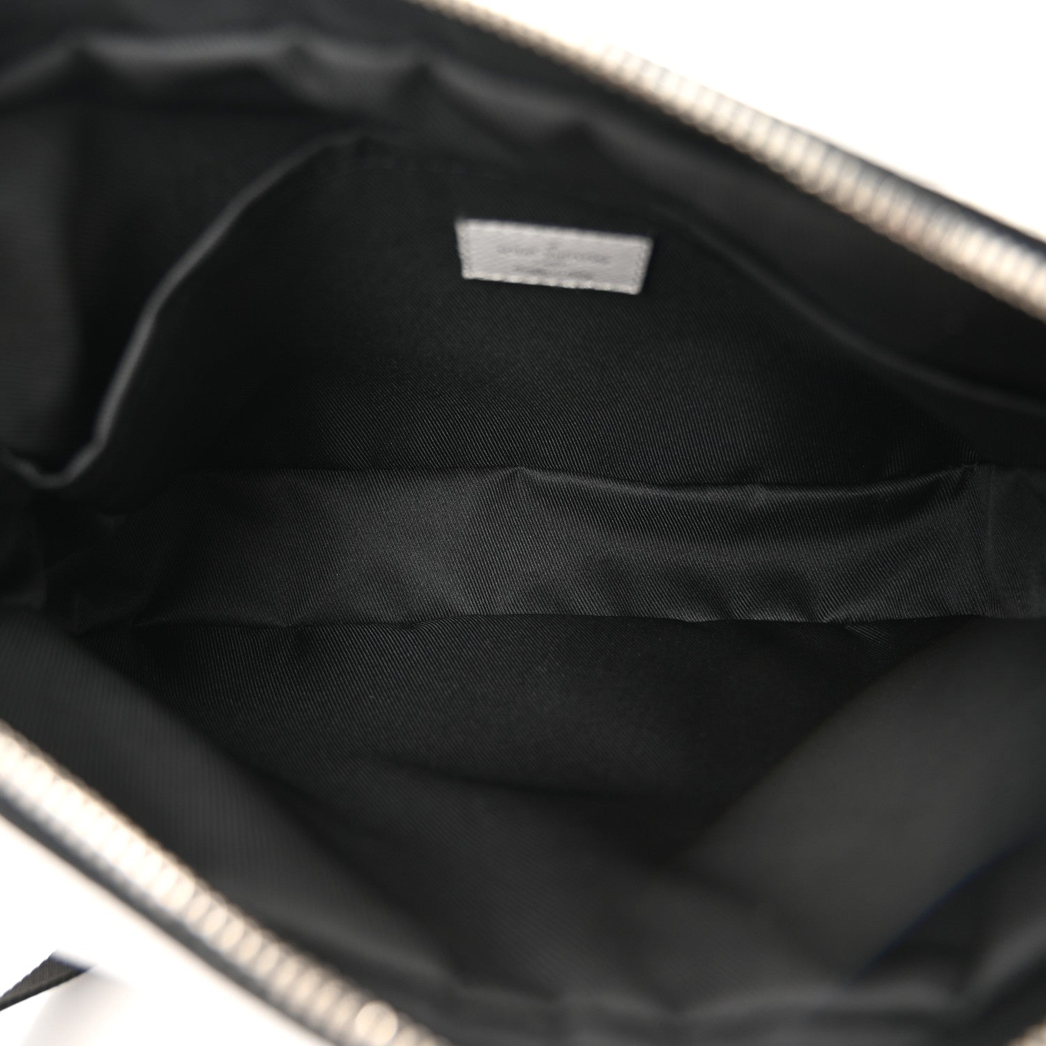 Louis Vuitton Taiga Monogram Outdoor Messenger White 5 of 11