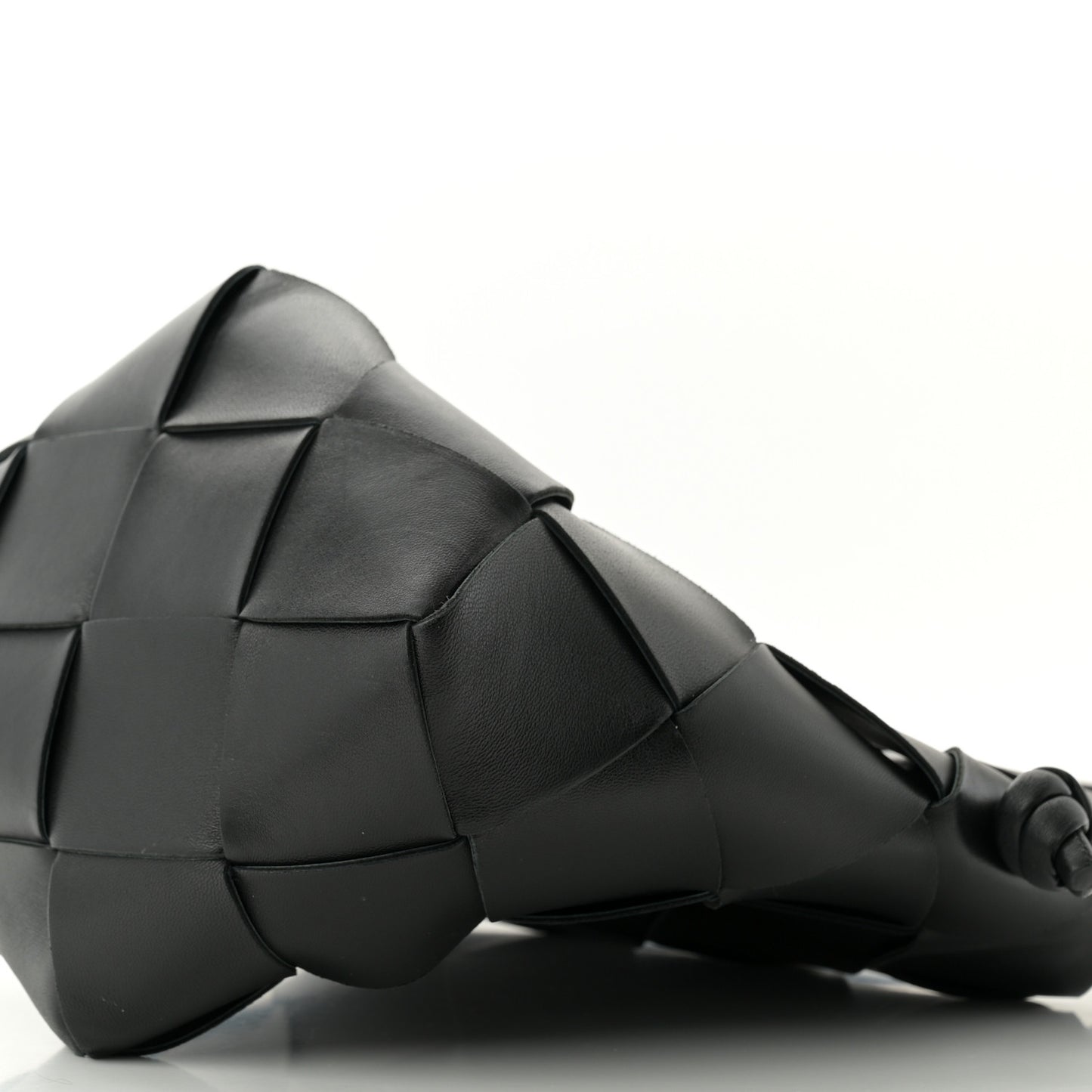 Nappa Maxi Intrecciato Clasp Bucket Bag Black