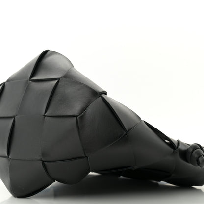 Bottega Veneta Nappa Maxi Intrecciato Clasp Bucket Bag Black 9 of 10