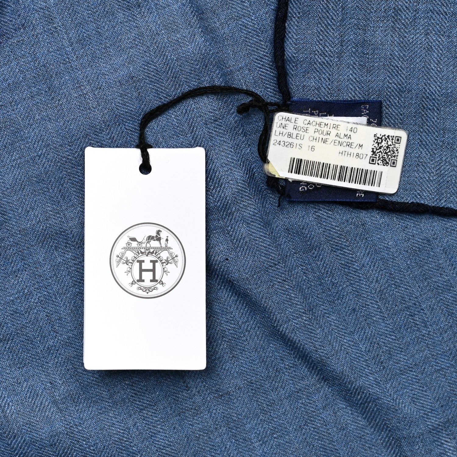 Hermes Cashmere Silk Une Rose Pour Alma Shawl 140 Bleu Chine Encre 5 of 5