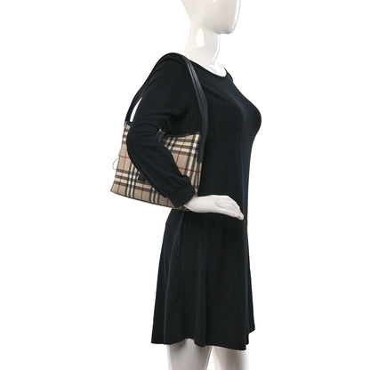 Burberry House Check Buckle Shoulder Black 2 of 9