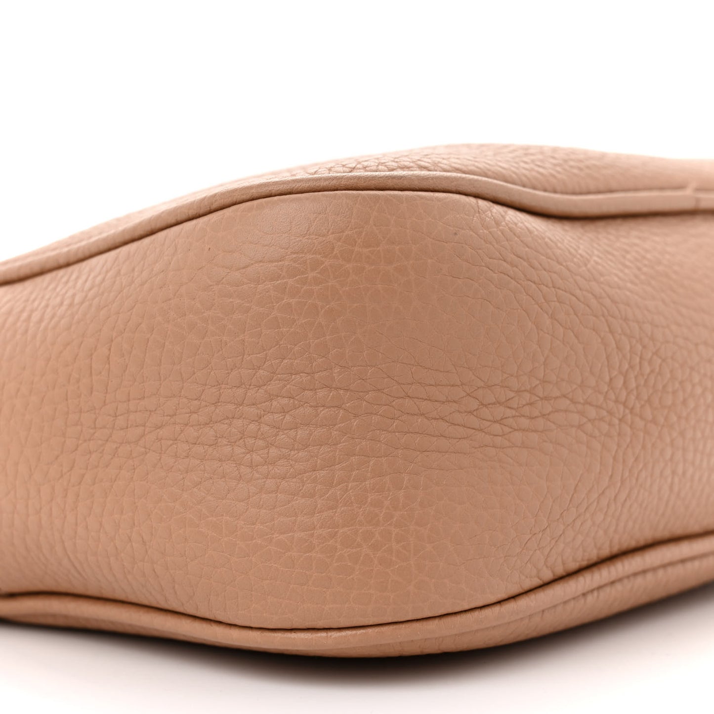 Pebbled Calfskin Small Soho Disco Bag Camelia