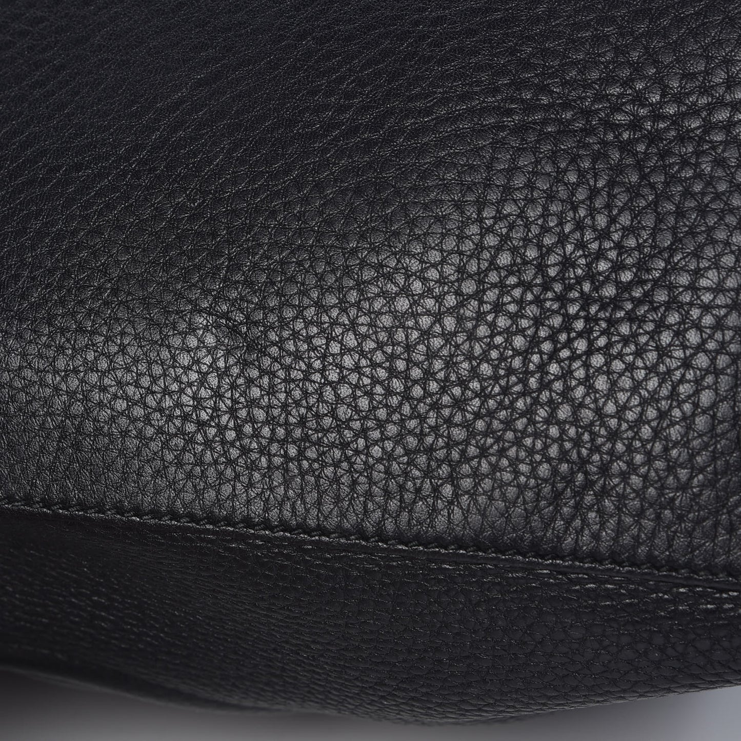 Pebbled Calfskin Medium Soho Chain Shoulder Bag Black