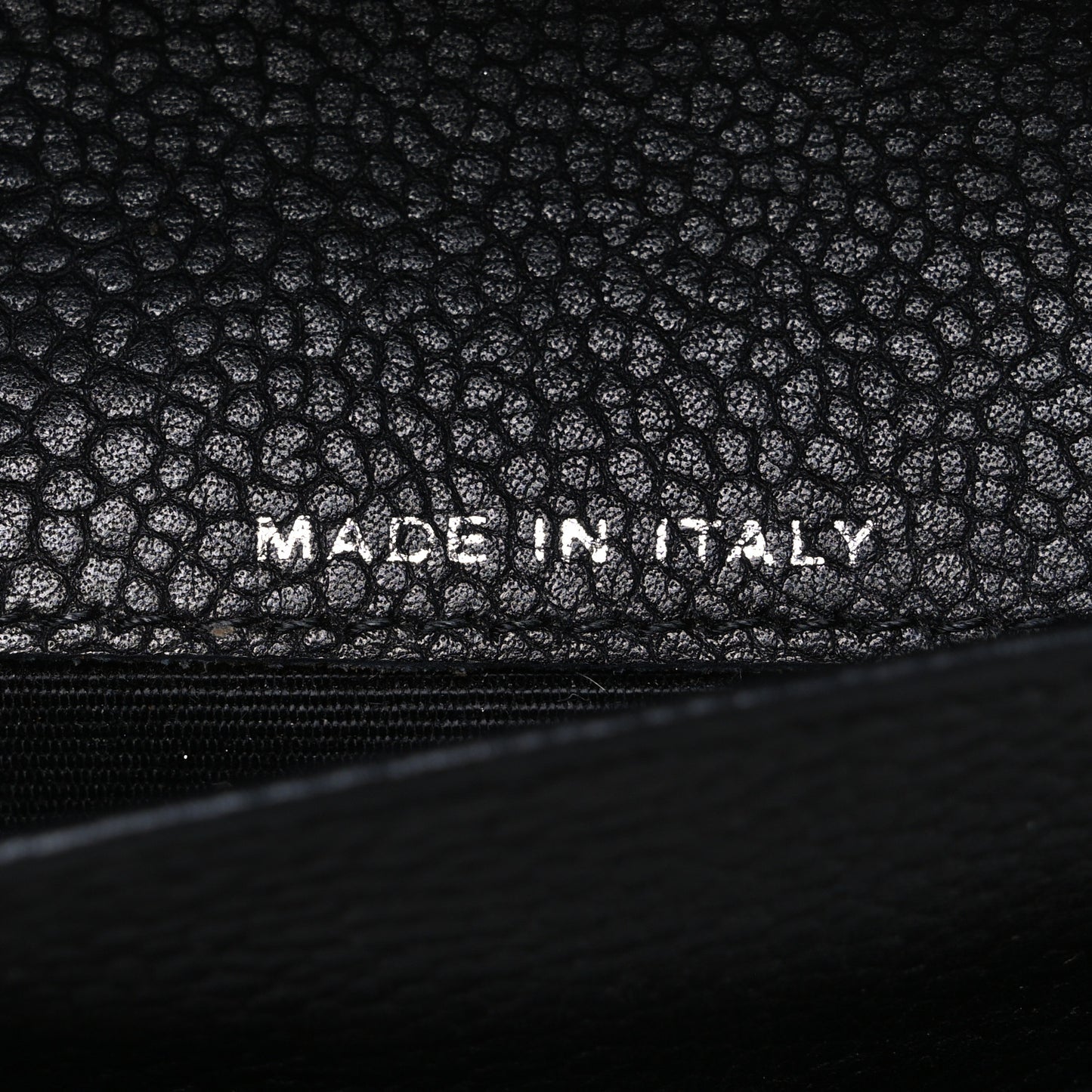 Caviar Timeless CC Yen Wallet Black