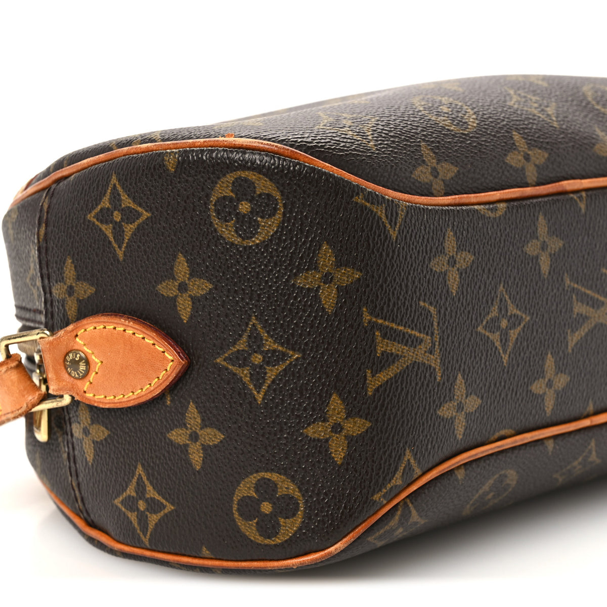 Louis Vuitton Monogram Blois 9 of 13