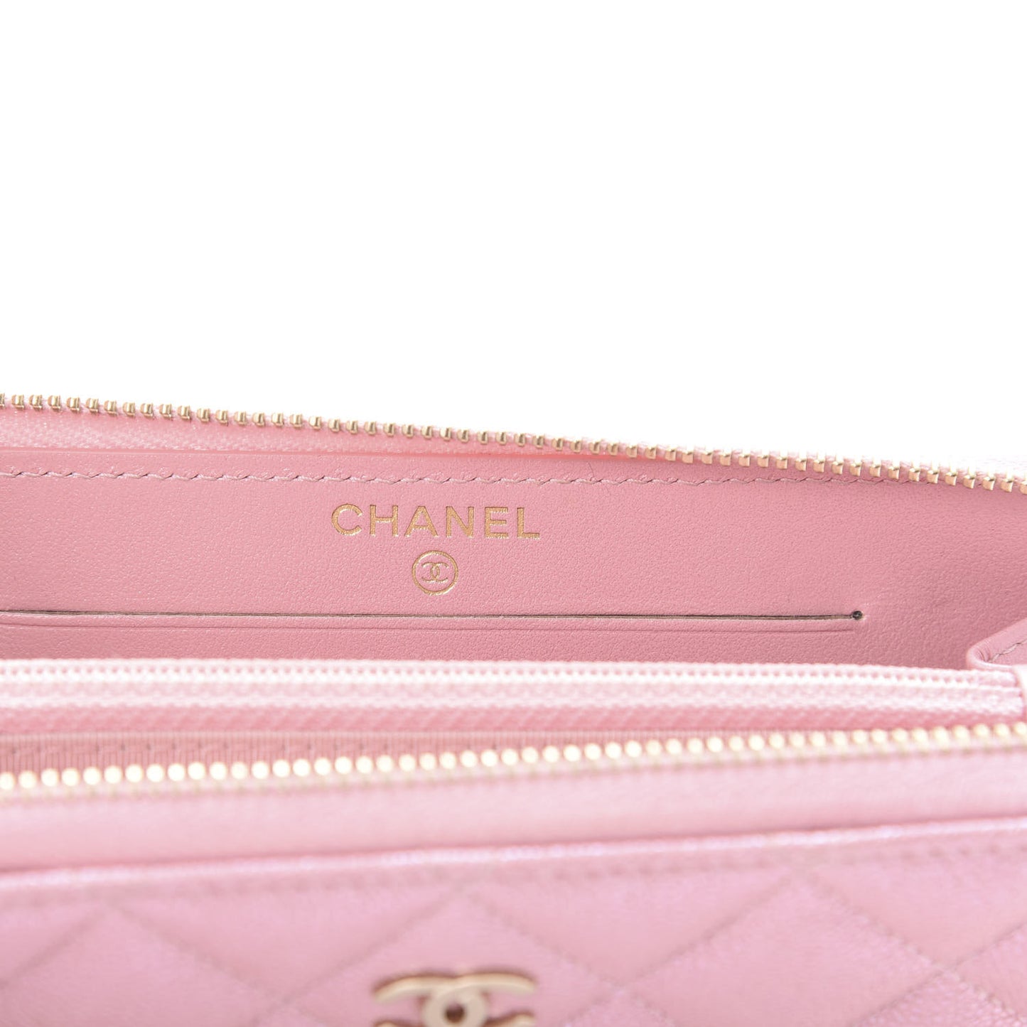 Iridescent Caviar Quilted Medium Zip Around Wallet Pink