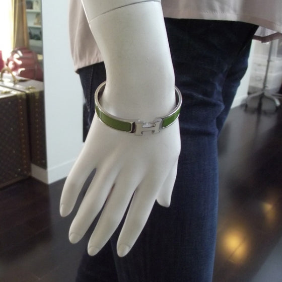 Hermes Enamel Clic Clac H Bracelet GM Vert Prairie 2 of 5