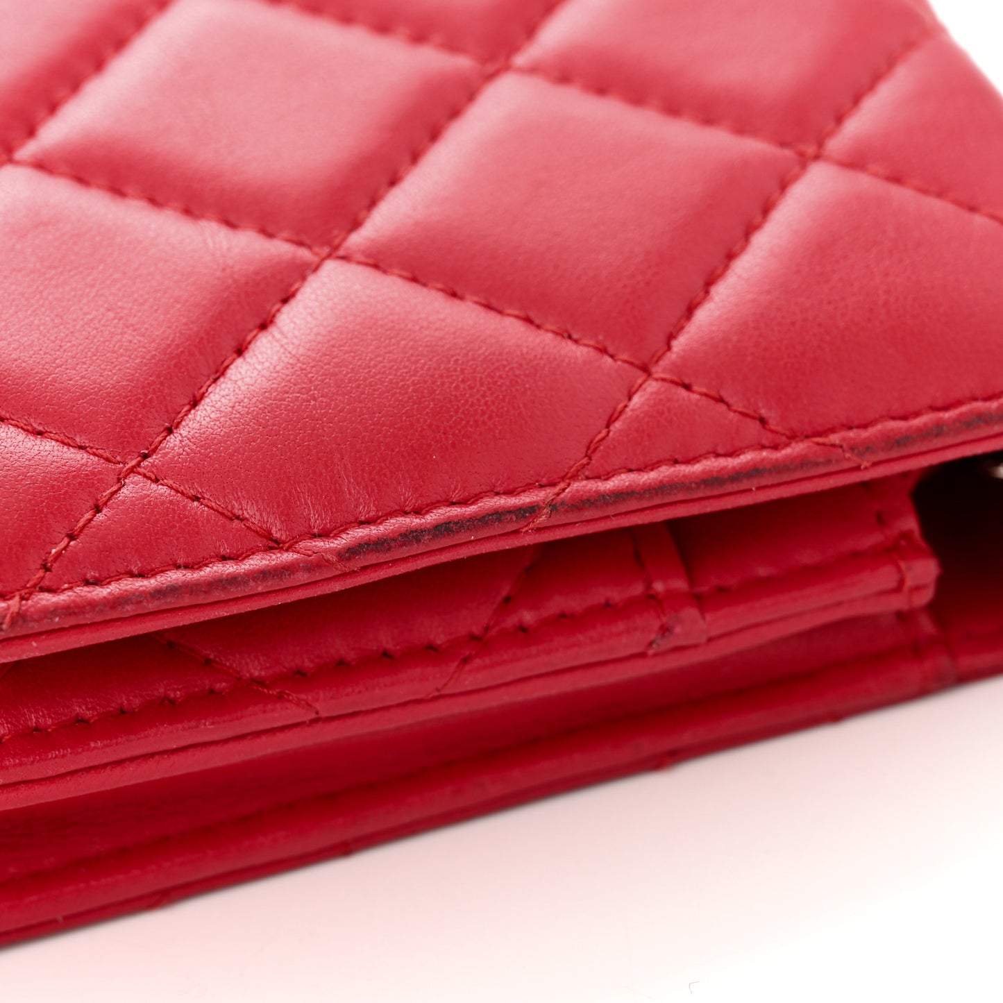 Lambskin Quilted Wallet On Chain WOC Red